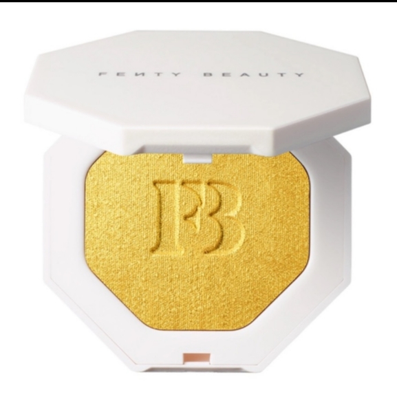 Fenty Beauty Other - NWT 💛 Fenty Beauty Killawatt Freestyle Highlighter in Trophy Wife